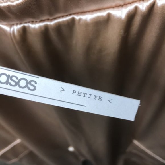 Asos Petite Womens Size 4 Silky Tan Cargo Joggers - Picture 4 of 8